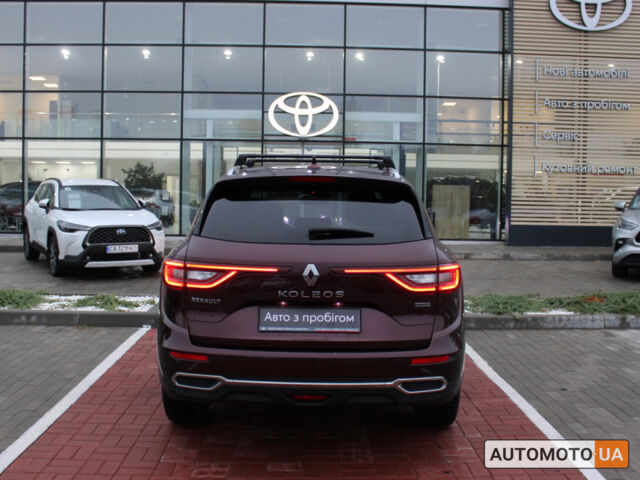 Красный Рено Колеос, объемом двигателя 2 л и пробегом 112 тыс. км за 22500 $, фото 5 на Automoto.ua