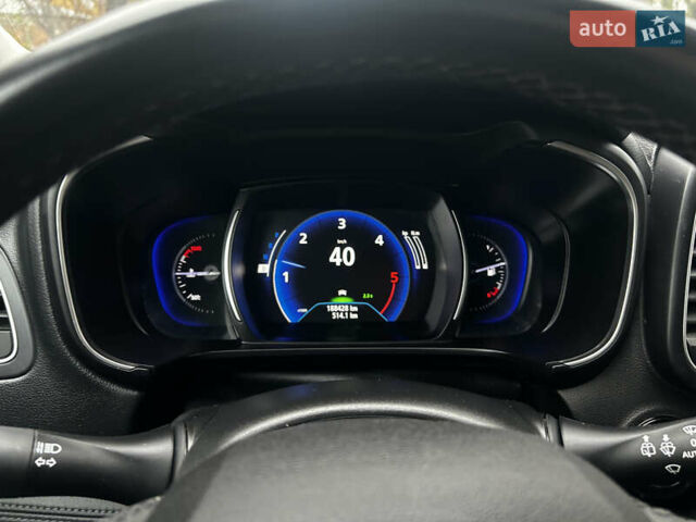 Красный Рено Колеос, объемом двигателя 1.7 л и пробегом 188 тыс. км за 22999 $, фото 23 на Automoto.ua