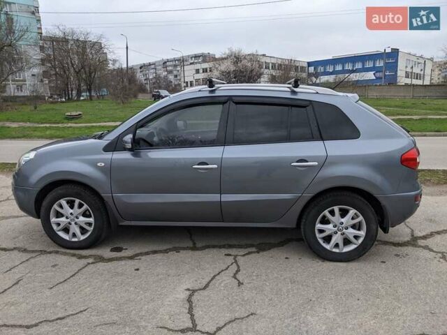 Рено Колеос, объемом двигателя 2.45 л и пробегом 220 тыс. км за 8400 $, фото 1 на Automoto.ua