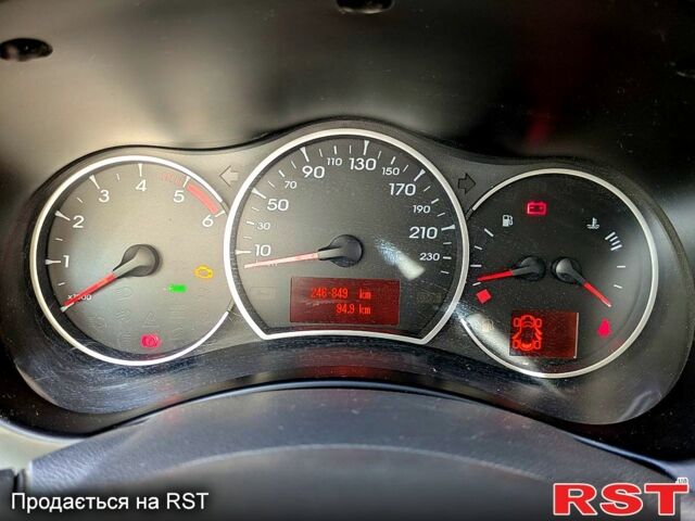 Рено Колеос, объемом двигателя 2 л и пробегом 0 тыс. км за 8500 $, фото 3 на Automoto.ua