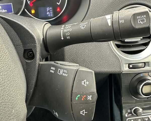 Рено Колеос 2012 в Сумах на Automoto.ua Рено Колеос, объемом двигателя 2 л и пробегом 240 тыс. км за 13600 $, фото 26 на Automoto.ua