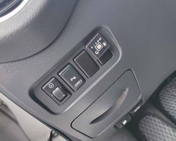 Серый Рено Колеос, объемом двигателя 2.5 л и пробегом 252 тыс. км за 7300 $, фото 13 на Automoto.ua