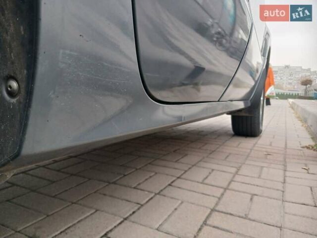 Серый Рено Колеос, объемом двигателя 2.5 л и пробегом 186 тыс. км за 8700 $, фото 16 на Automoto.ua