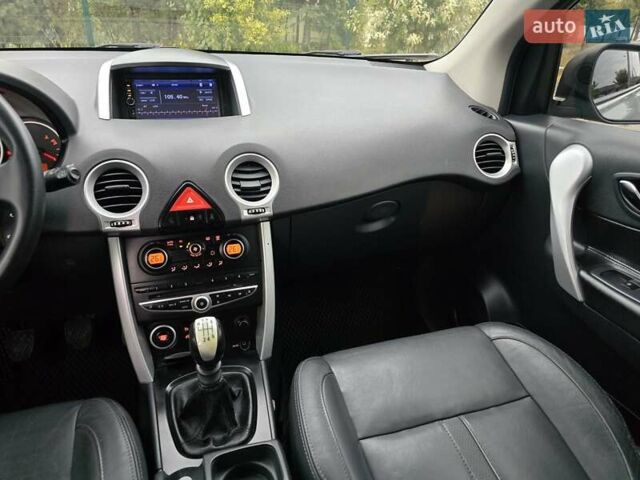 Сірий Рено Колеос, об'ємом двигуна 2 л та пробігом 289 тис. км за 7999 $, фото 40 на Automoto.ua
