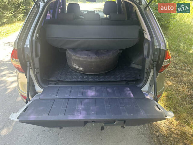 Рено Колеос 2008 в Радивилове на Automoto.ua Серый Рено Колеос, объемом двигателя 2.49 л и пробегом 210 тыс. км за 8500 $, фото 15 на Automoto.ua