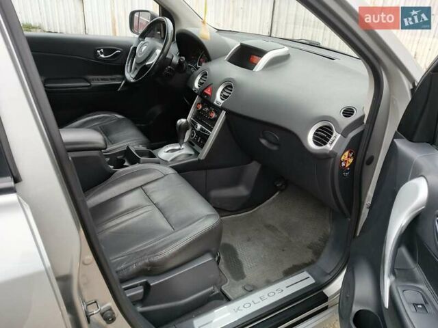 Серый Рено Колеос, объемом двигателя 2 л и пробегом 247 тыс. км за 9300 $, фото 5 на Automoto.ua
