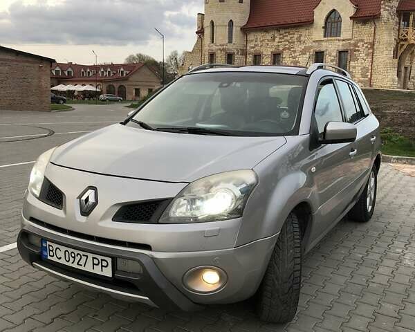 Серый Рено Колеос, объемом двигателя 2 л и пробегом 265 тыс. км за 7140 $, фото 12 на Automoto.ua