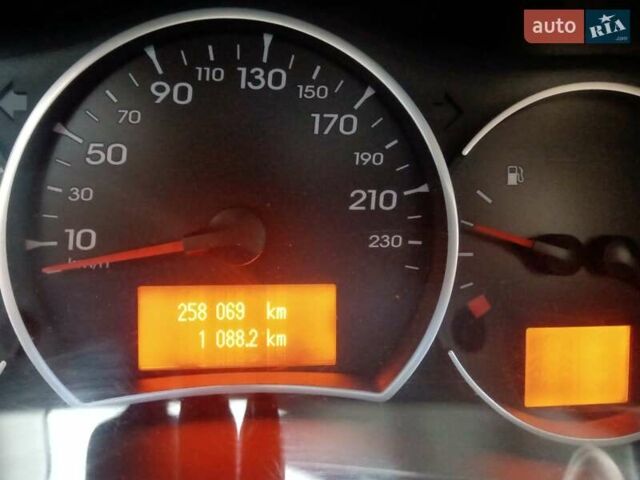 Серый Рено Колеос, объемом двигателя 2 л и пробегом 258 тыс. км за 8200 $, фото 20 на Automoto.ua