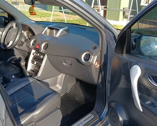 Сірий Рено Колеос, об'ємом двигуна 2 л та пробігом 240 тис. км за 8500 $, фото 4 на Automoto.ua