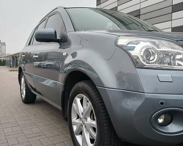 Серый Рено Колеос, объемом двигателя 2.5 л и пробегом 186 тыс. км за 8700 $, фото 4 на Automoto.ua