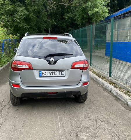 Серый Рено Колеос, объемом двигателя 2 л и пробегом 177 тыс. км за 9500 $, фото 3 на Automoto.ua