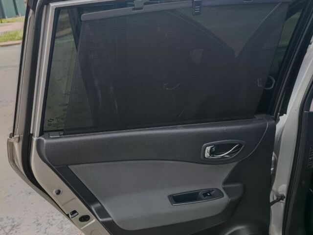 Серый Рено Колеос, объемом двигателя 2.5 л и пробегом 253 тыс. км за 7300 $, фото 14 на Automoto.ua