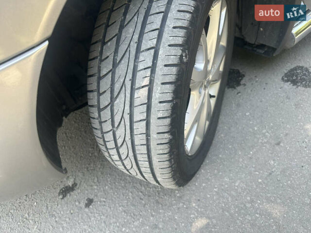 Рено Колеос 2008 в Радивилове на Automoto.ua Серый Рено Колеос, объемом двигателя 2.49 л и пробегом 210 тыс. км за 8500 $, фото 16 на Automoto.ua