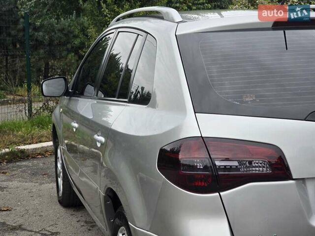 Сірий Рено Колеос, об'ємом двигуна 2 л та пробігом 289 тис. км за 7999 $, фото 16 на Automoto.ua