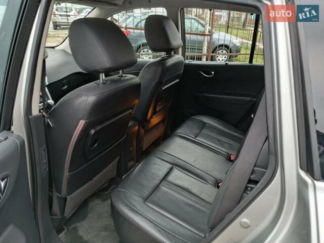 Серый Рено Колеос, объемом двигателя 2 л и пробегом 247 тыс. км за 9300 $, фото 7 на Automoto.ua