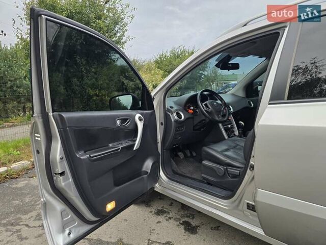 Сірий Рено Колеос, об'ємом двигуна 2 л та пробігом 289 тис. км за 7999 $, фото 19 на Automoto.ua