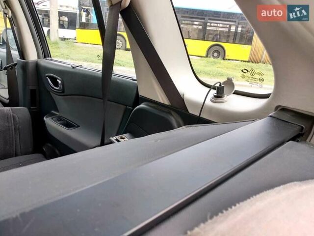 Сірий Рено Колеос, об'ємом двигуна 2.5 л та пробігом 230 тис. км за 7500 $, фото 18 на Automoto.ua