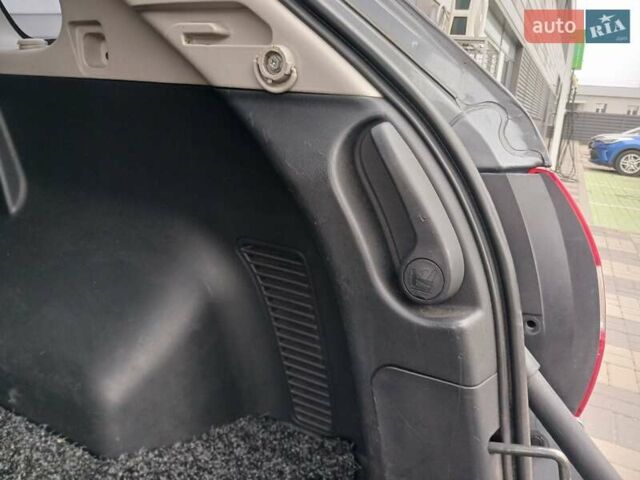 Серый Рено Колеос, объемом двигателя 2.5 л и пробегом 186 тыс. км за 8700 $, фото 14 на Automoto.ua