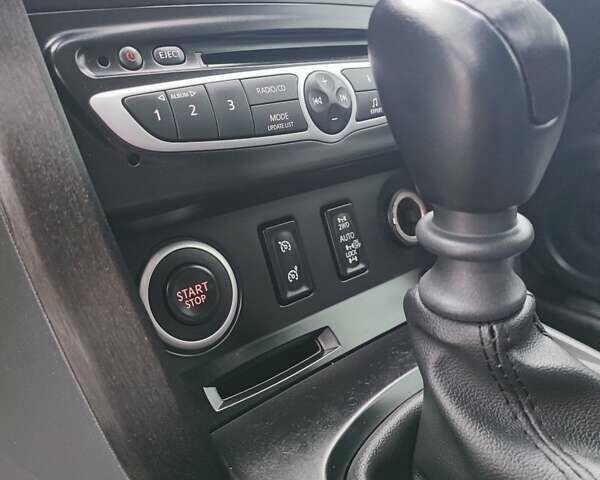 Серый Рено Колеос, объемом двигателя 2.5 л и пробегом 252 тыс. км за 7300 $, фото 15 на Automoto.ua