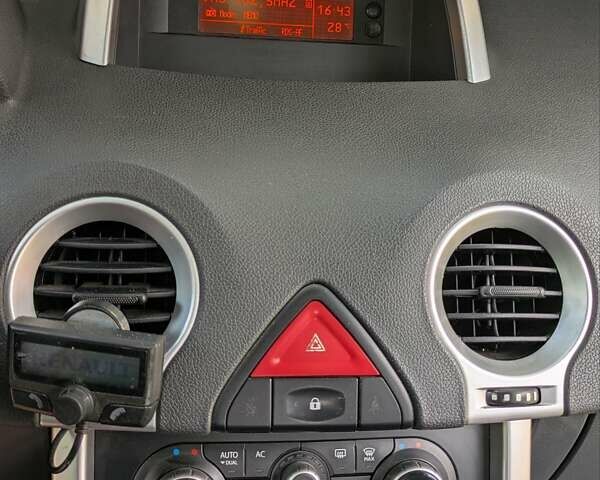 Серый Рено Колеос, объемом двигателя 2 л и пробегом 246 тыс. км за 8500 $, фото 12 на Automoto.ua