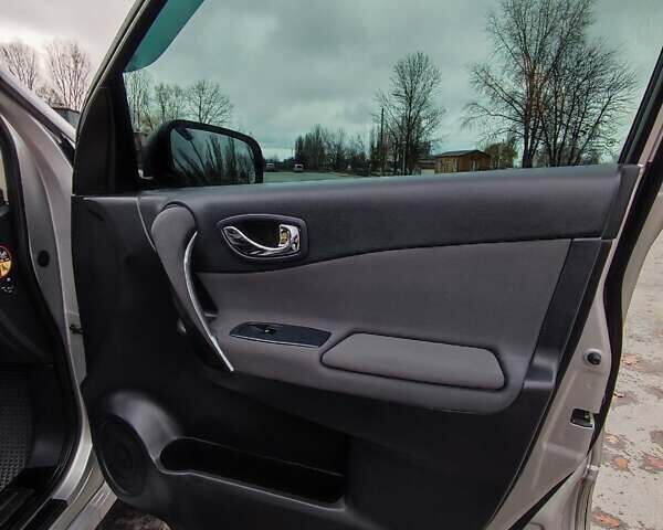 Серый Рено Колеос, объемом двигателя 2.5 л и пробегом 252 тыс. км за 7300 $, фото 24 на Automoto.ua