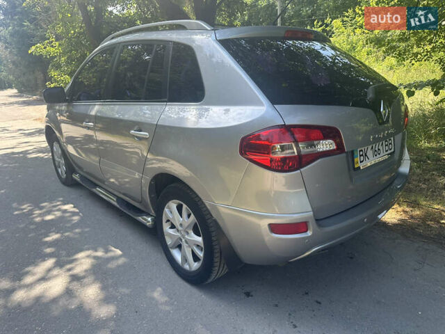 Рено Колеос 2008 в Радивилове на Automoto.ua Серый Рено Колеос, объемом двигателя 2.49 л и пробегом 210 тыс. км за 8500 $, фото 4 на Automoto.ua