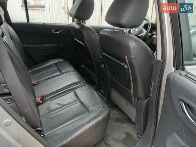 Серый Рено Колеос, объемом двигателя 2 л и пробегом 247 тыс. км за 9300 $, фото 8 на Automoto.ua