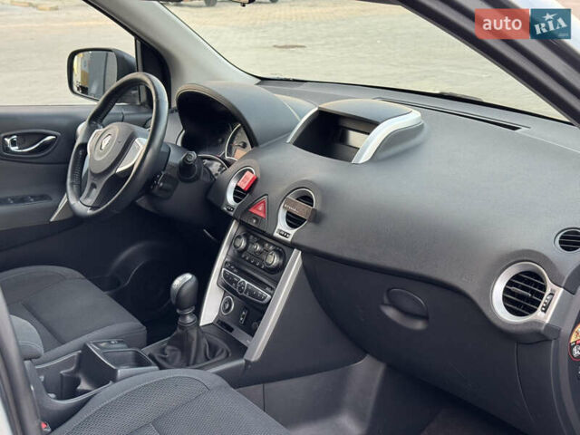 Серый Рено Колеос, объемом двигателя 2 л и пробегом 255 тыс. км за 7299 $, фото 41 на Automoto.ua