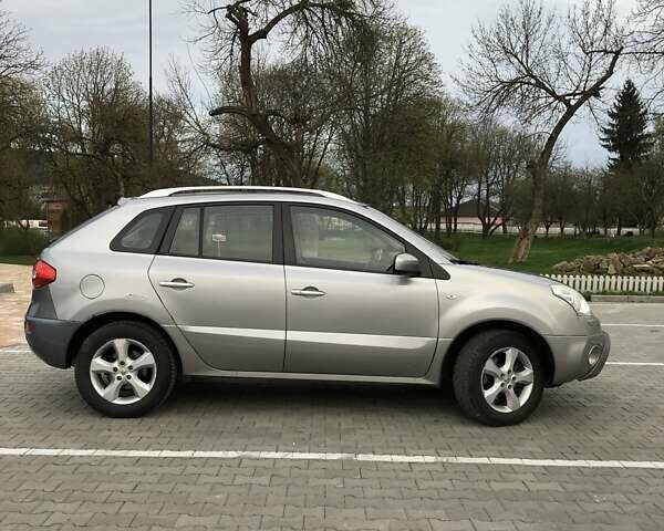 Серый Рено Колеос, объемом двигателя 2 л и пробегом 265 тыс. км за 7140 $, фото 3 на Automoto.ua