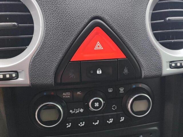 Серый Рено Колеос, объемом двигателя 2.5 л и пробегом 253 тыс. км за 7300 $, фото 16 на Automoto.ua