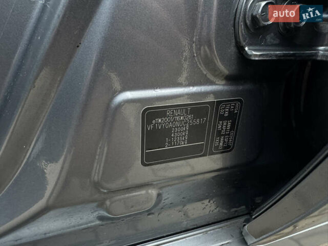 Серый Рено Колеос, объемом двигателя 2 л и пробегом 215 тыс. км за 9800 $, фото 69 на Automoto.ua