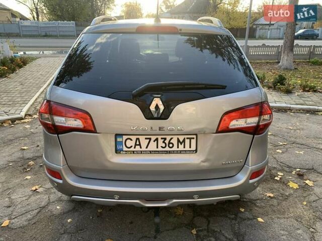 Сірий Рено Колеос, об'ємом двигуна 2 л та пробігом 224 тис. км за 7800 $, фото 3 на Automoto.ua