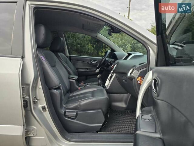 Сірий Рено Колеос, об'ємом двигуна 2 л та пробігом 289 тис. км за 7999 $, фото 44 на Automoto.ua