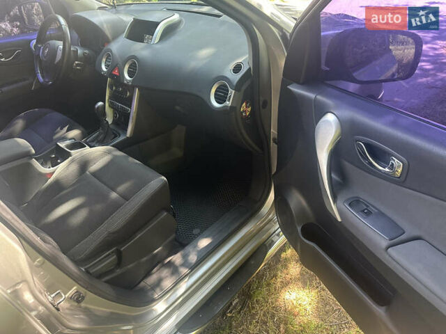 Рено Колеос 2008 в Радивилове на Automoto.ua Серый Рено Колеос, объемом двигателя 2.49 л и пробегом 210 тыс. км за 8500 $, фото 12 на Automoto.ua