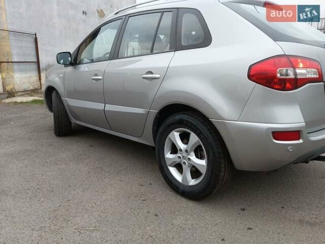 Серый Рено Колеос, объемом двигателя 2 л и пробегом 247 тыс. км за 9300 $, фото 1 на Automoto.ua