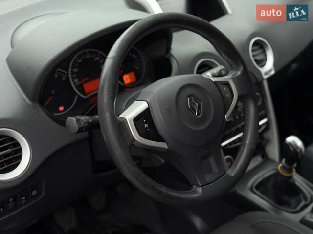 Сірий Рено Колеос, об'ємом двигуна 2 л та пробігом 238 тис. км за 8300 $, фото 26 на Automoto.ua