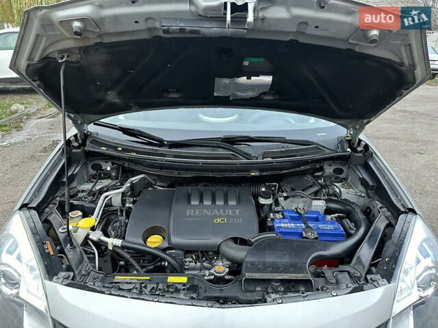 Сірий Рено Колеос, об'ємом двигуна 2 л та пробігом 230 тис. км за 7800 $, фото 23 на Automoto.ua