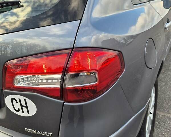 Серый Рено Колеос, объемом двигателя 2.45 л и пробегом 186 тыс. км за 9499 $, фото 17 на Automoto.ua