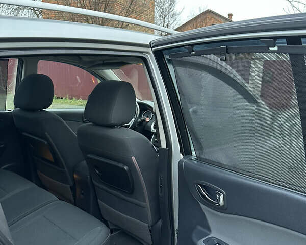 Сірий Рено Колеос, об'ємом двигуна 2 л та пробігом 230 тис. км за 7800 $, фото 9 на Automoto.ua