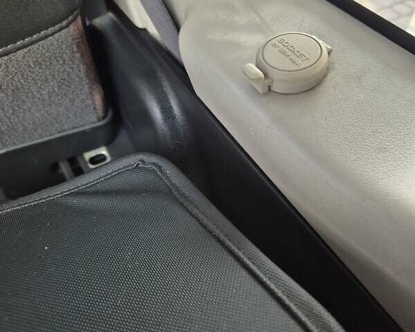 Серый Рено Колеос, объемом двигателя 2.45 л и пробегом 186 тыс. км за 9499 $, фото 57 на Automoto.ua