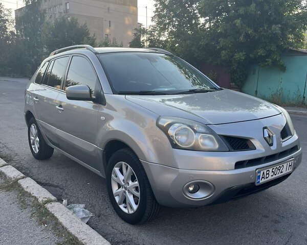 Сірий Рено Колеос, об'ємом двигуна 2 л та пробігом 260 тис. км за 8600 $, фото 2 на Automoto.ua