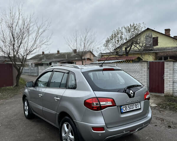 Сірий Рено Колеос, об'ємом двигуна 2 л та пробігом 230 тис. км за 7800 $, фото 2 на Automoto.ua