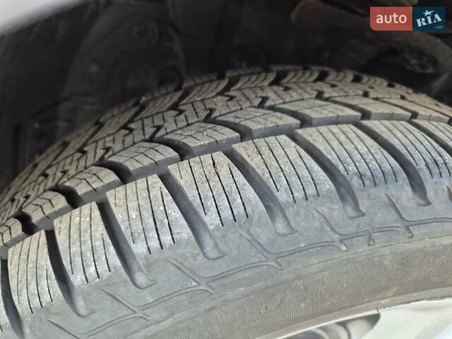 Серый Рено Колеос, объемом двигателя 2.45 л и пробегом 186 тыс. км за 9499 $, фото 51 на Automoto.ua