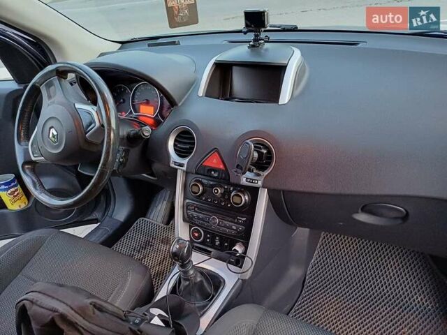 Сірий Рено Колеос, об'ємом двигуна 2 л та пробігом 252 тис. км за 9200 $, фото 14 на Automoto.ua