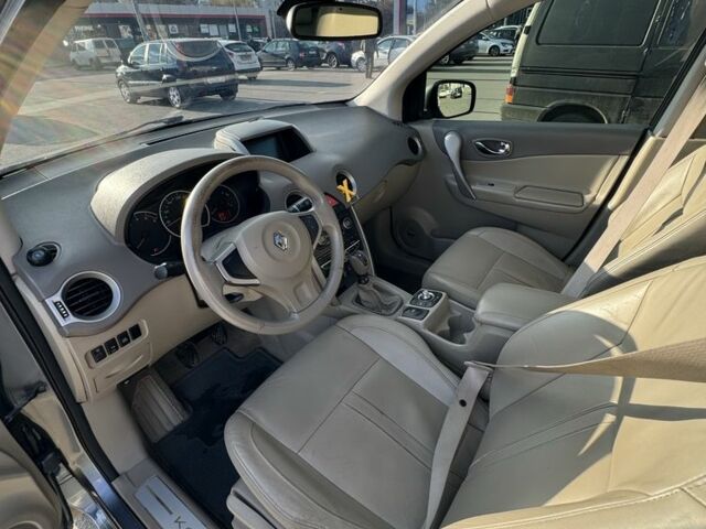 Серый Рено Колеос, объемом двигателя 2 л и пробегом 290 тыс. км за 6900 $, фото 14 на Automoto.ua