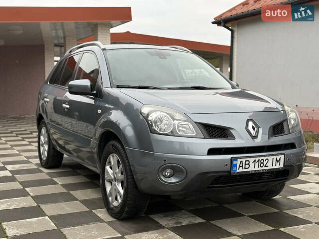 Сірий Рено Колеос, об'ємом двигуна 2 л та пробігом 238 тис. км за 8300 $, фото 3 на Automoto.ua