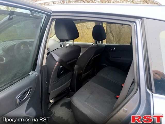 Сірий Рено Колеос, об'ємом двигуна 2.5 л та пробігом 283 тис. км за 9000 $, фото 6 на Automoto.ua