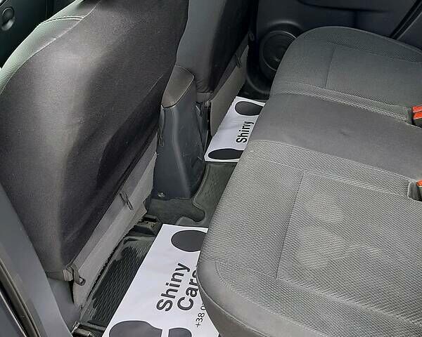 Рено Колеос 2010 в Стрые на Automoto.ua Серый Рено Колеос, объемом двигателя 2 л и пробегом 180 тыс. км за 8499 $, фото 9 на Automoto.ua