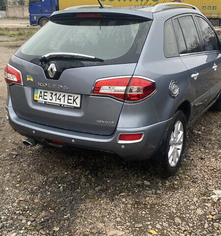 Сірий Рено Колеос, об'ємом двигуна 2.49 л та пробігом 119 тис. км за 9800 $, фото 17 на Automoto.ua