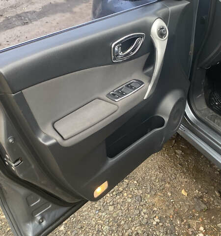 Сірий Рено Колеос, об'ємом двигуна 2.49 л та пробігом 119 тис. км за 9800 $, фото 40 на Automoto.ua